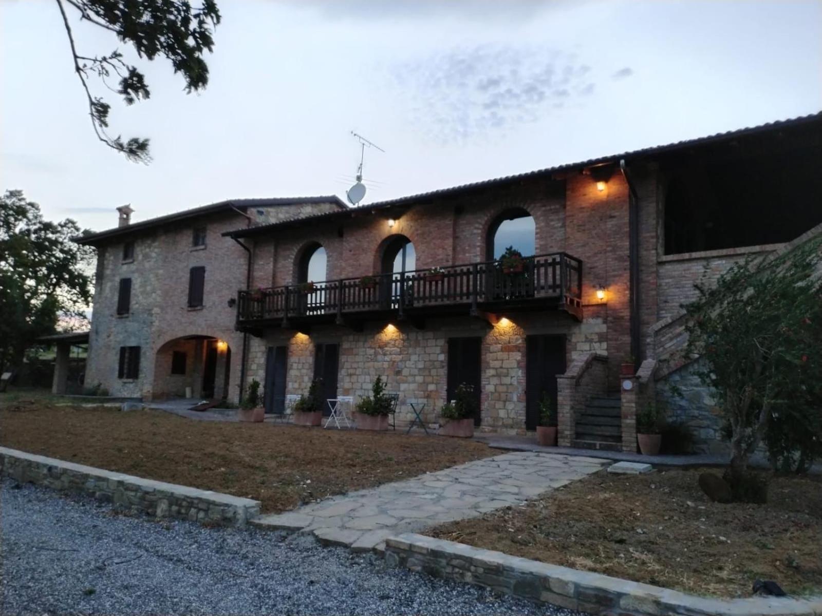 Agriturismo Cergallina Vernasca Eksteriør billede